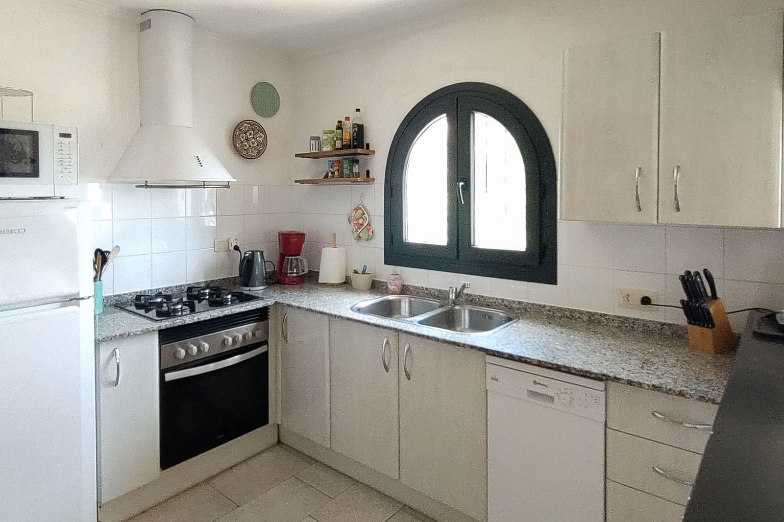 4 soveværelse Villa til salg i Benissa med swimmingpool - € 695.000 (Ref: 10049471)