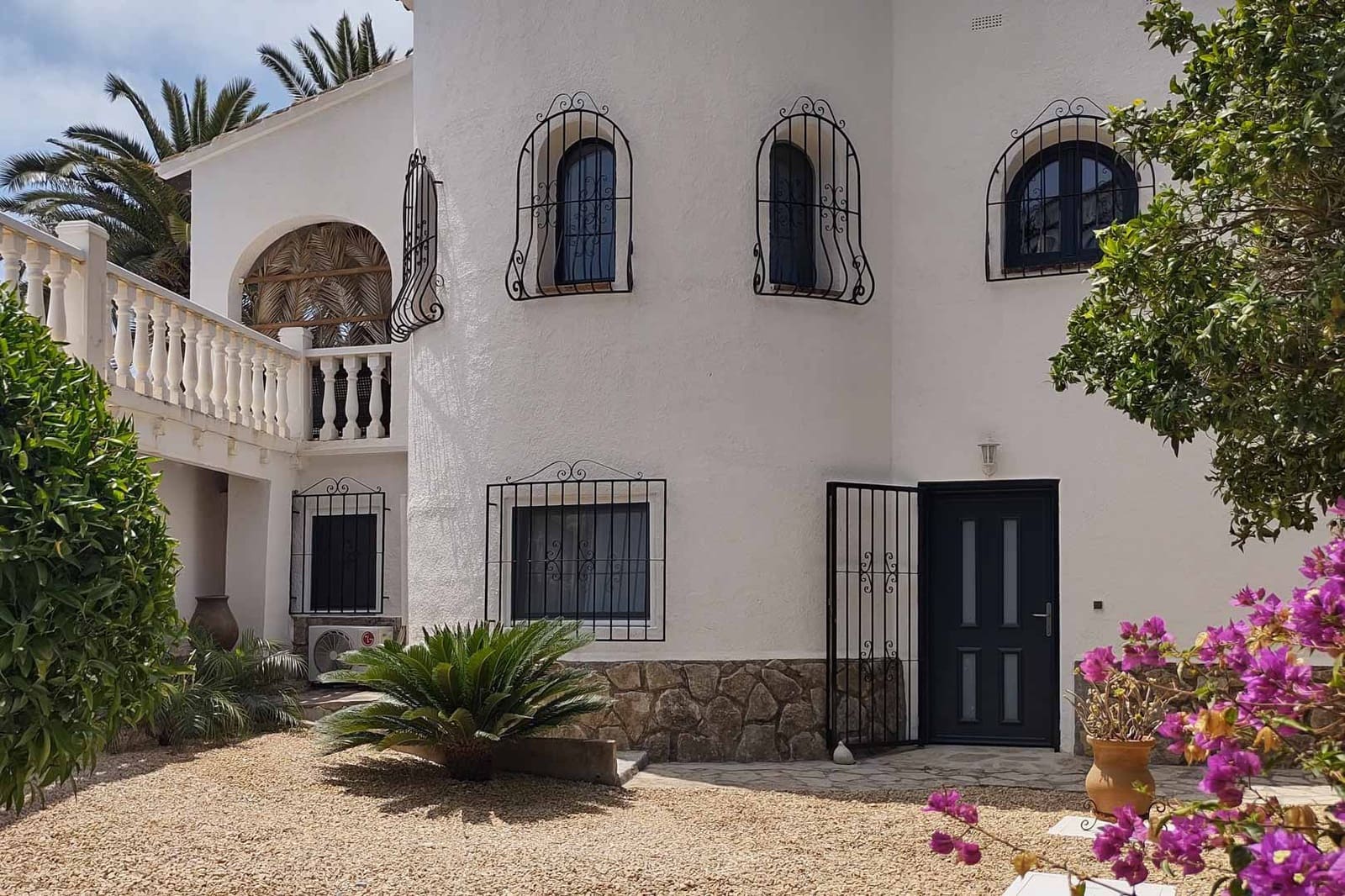 4 soveværelse Villa til salg i Benissa med swimmingpool - € 695.000 (Ref: 10049471)