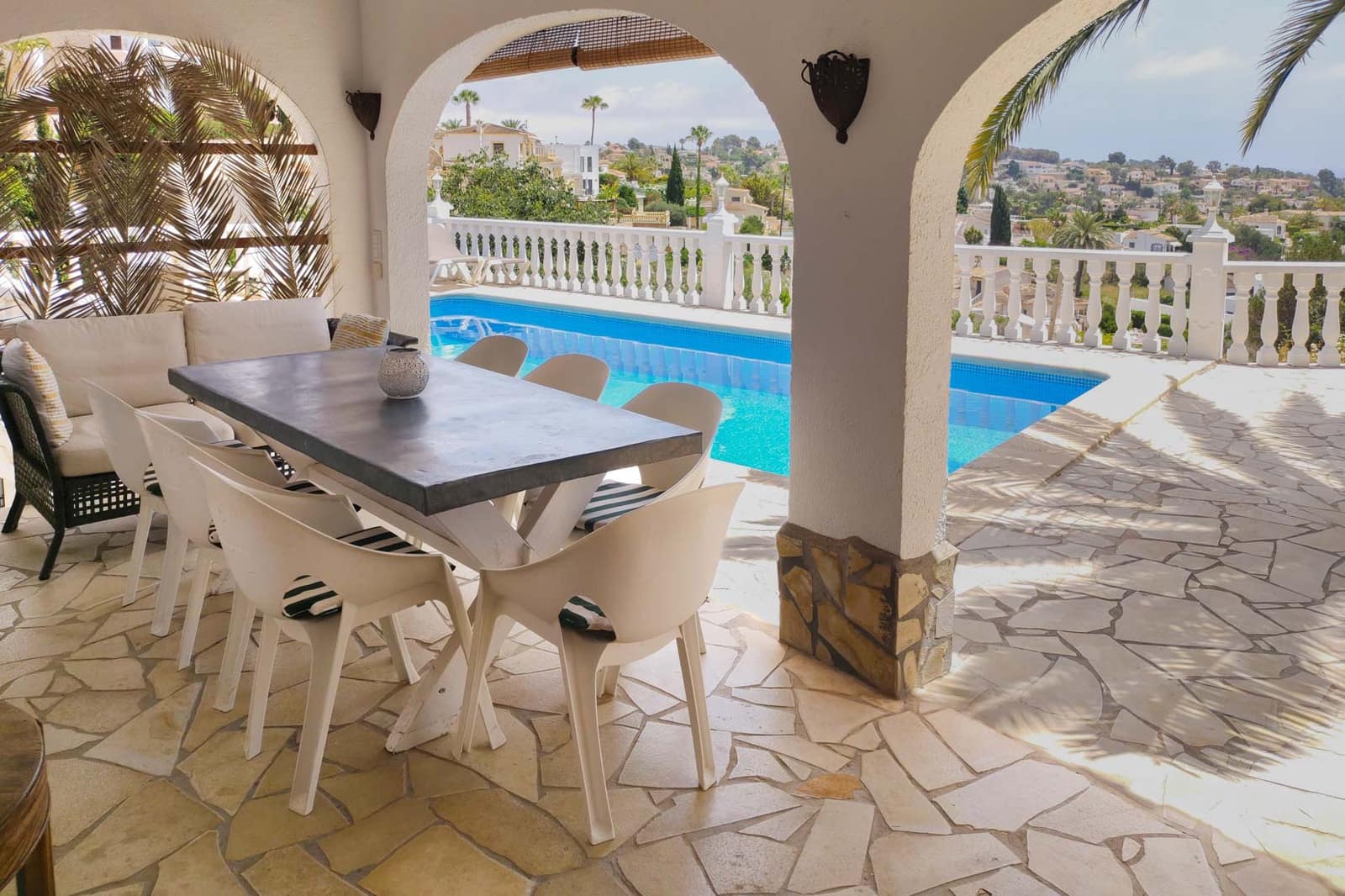 4 soveværelse Villa til salg i Benissa med swimmingpool - € 695.000 (Ref: 10049471)