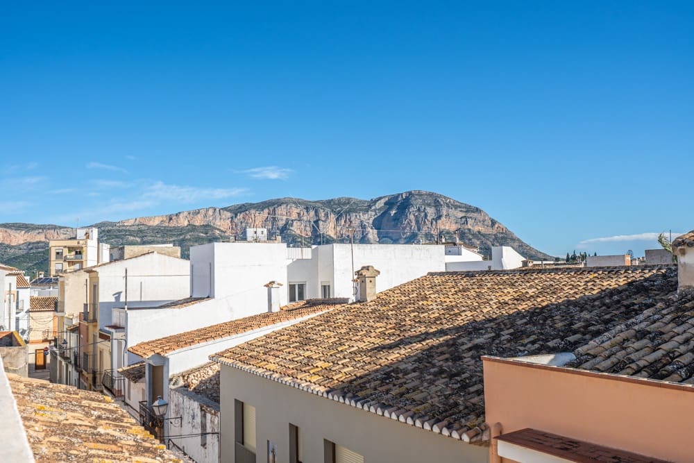 Casa de 4 habitaciones en Gata de Gorgos en venta con piscina - 380.000 € (Ref: 10049482)