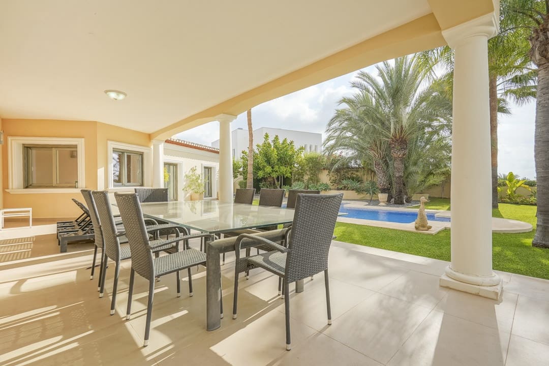 Chalet de 4 habitaciones en Benissa en venta con piscina - 1.350.000 € (Ref: 10049490)