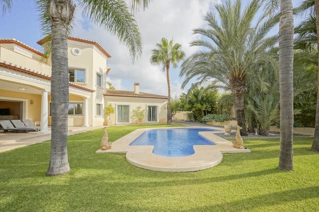 Chalet de 4 habitaciones en Benissa en venta con piscina - 1.350.000 € (Ref: 10049490)