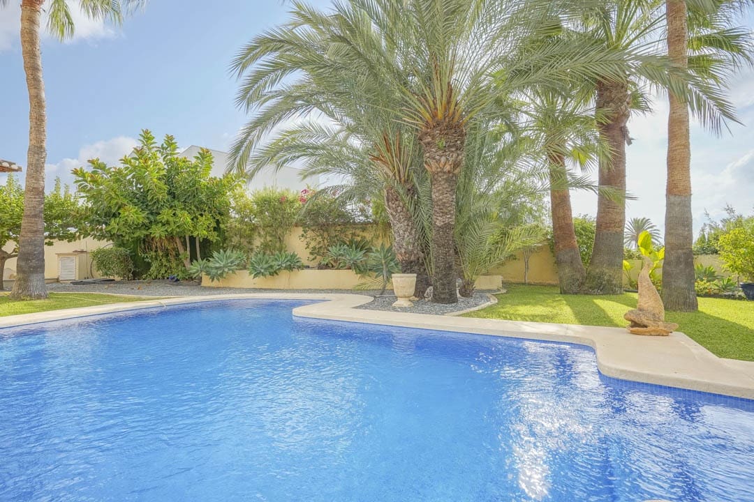 Chalet de 4 habitaciones en Benissa en venta con piscina - 1.350.000 € (Ref: 10049490)