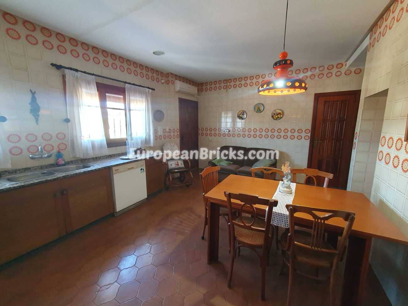 7 soverom Villa til salgs i Canals - € 399 000 (Ref: 10049620)