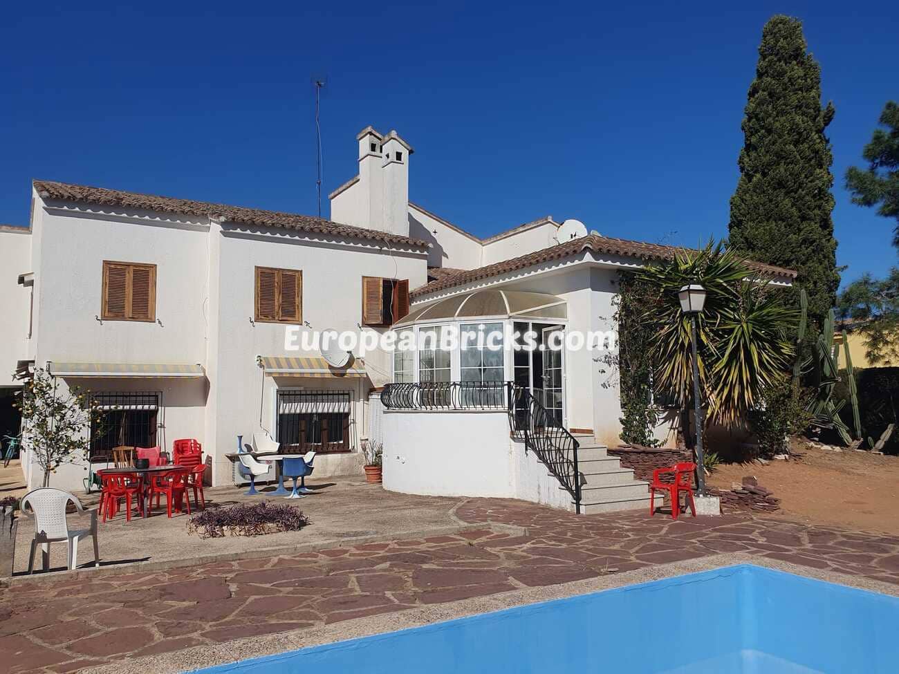 7 soverom Villa til salgs i Canals - € 399 000 (Ref: 10049620)