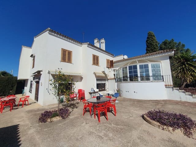 7 soverom Villa til salgs i Canals - € 399 000 (Ref: 10049620)