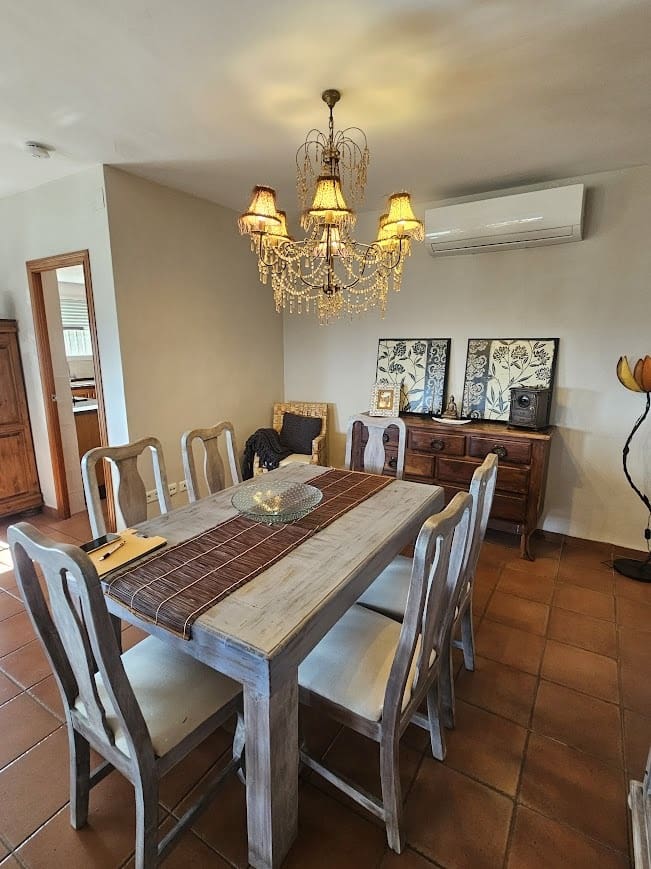 4 bedroom Villa for sale in Alberic with pool - € 325,000 (Ref: 10049622)