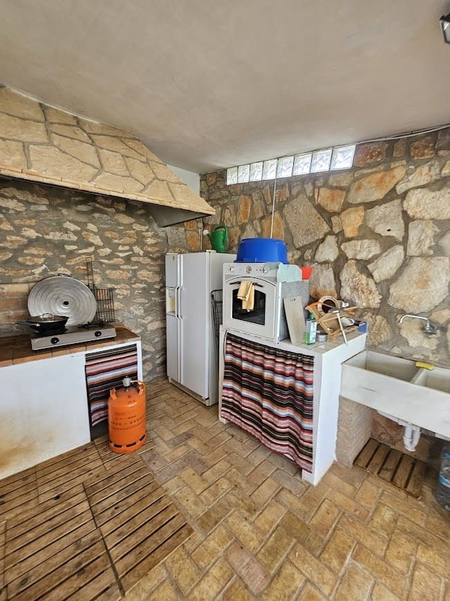 1 sypialnia Finka/Dom wiejski na sprzedaż w Teresa de Cofrentes z garażem - 185 000 € (Ref: 10049624)