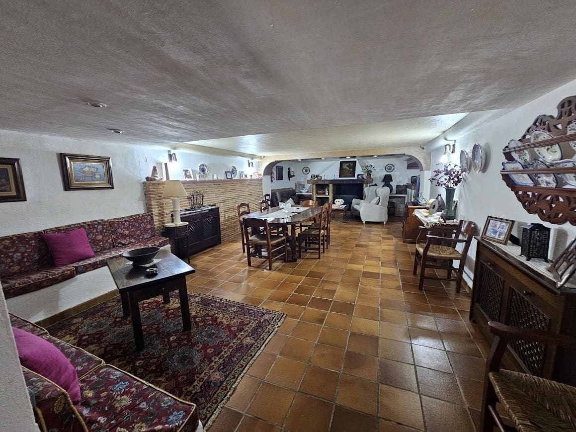 8 soverom Finca/Herregård til salgs i Canals med svømmebasseng garasje - € 395 000 (Ref: 10049626)