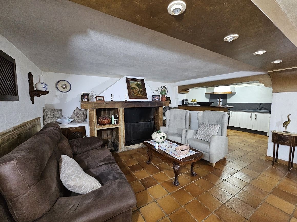 8 soverom Finca/Herregård til salgs i Canals med svømmebasseng garasje - € 395 000 (Ref: 10049626)