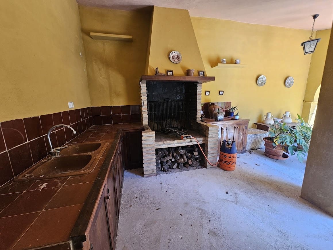 8 soverom Finca/Herregård til salgs i Canals med svømmebasseng garasje - € 395 000 (Ref: 10049626)