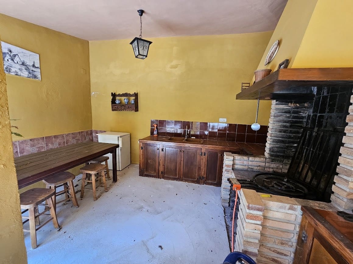 8 soverom Finca/Herregård til salgs i Canals med svømmebasseng garasje - € 395 000 (Ref: 10049626)
