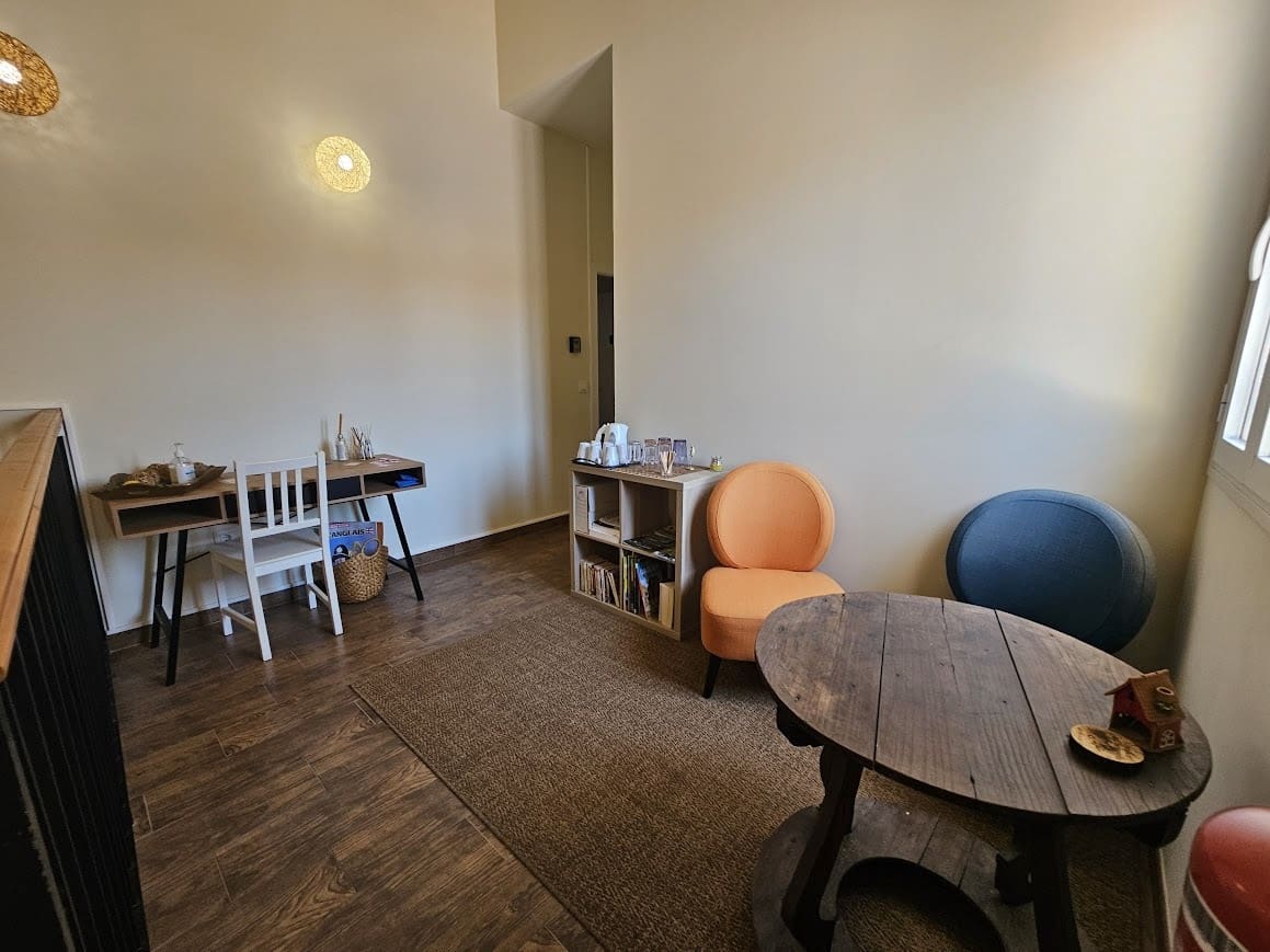 9 slaapkamer Villa te koop in Carcaixent - € 375.000 (Ref: 10049628)