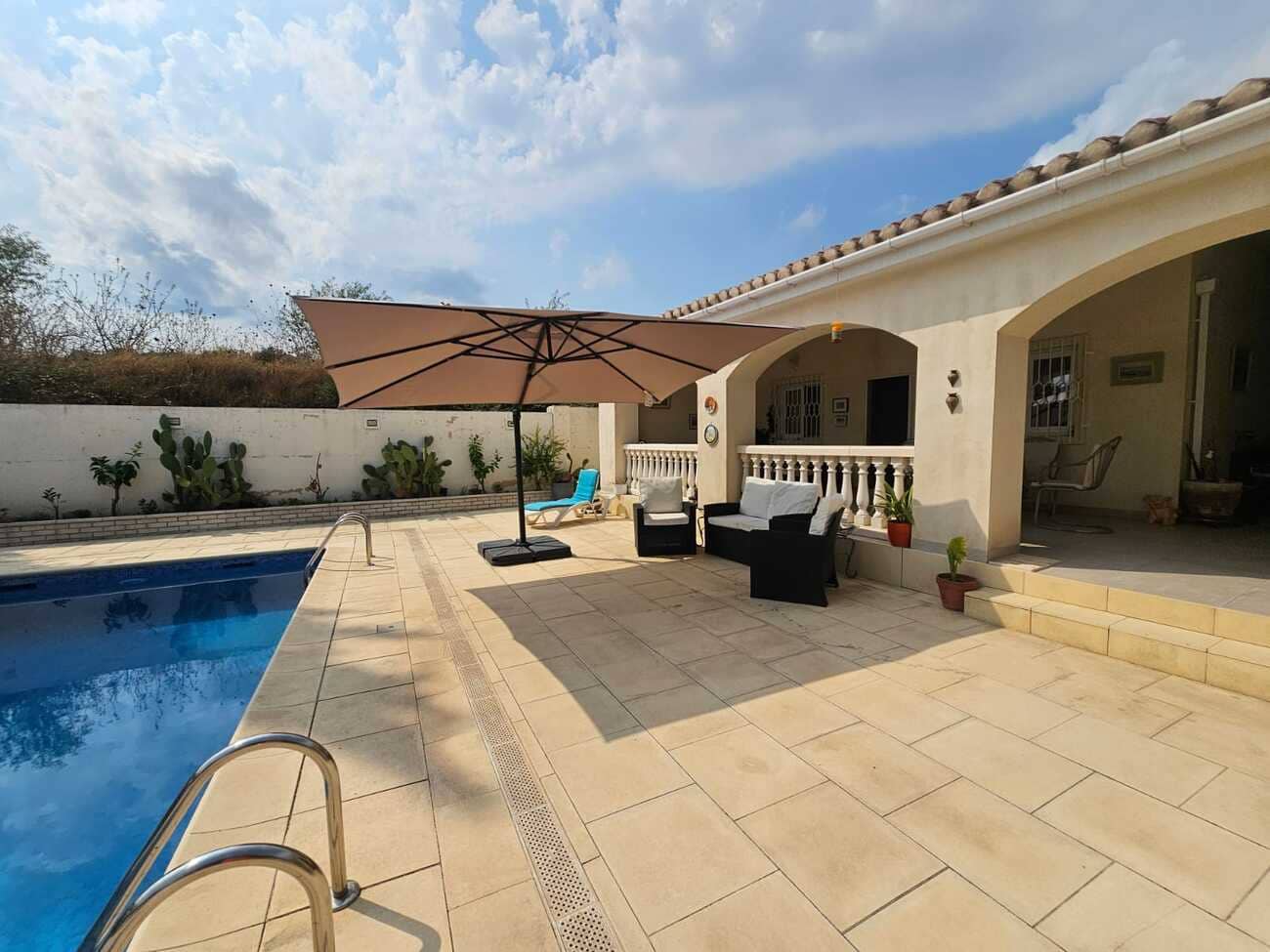 4 sypialnia Finka/Dom wiejski na sprzedaż w Beniganim z basenem - 299 000 € (Ref: 10049630)