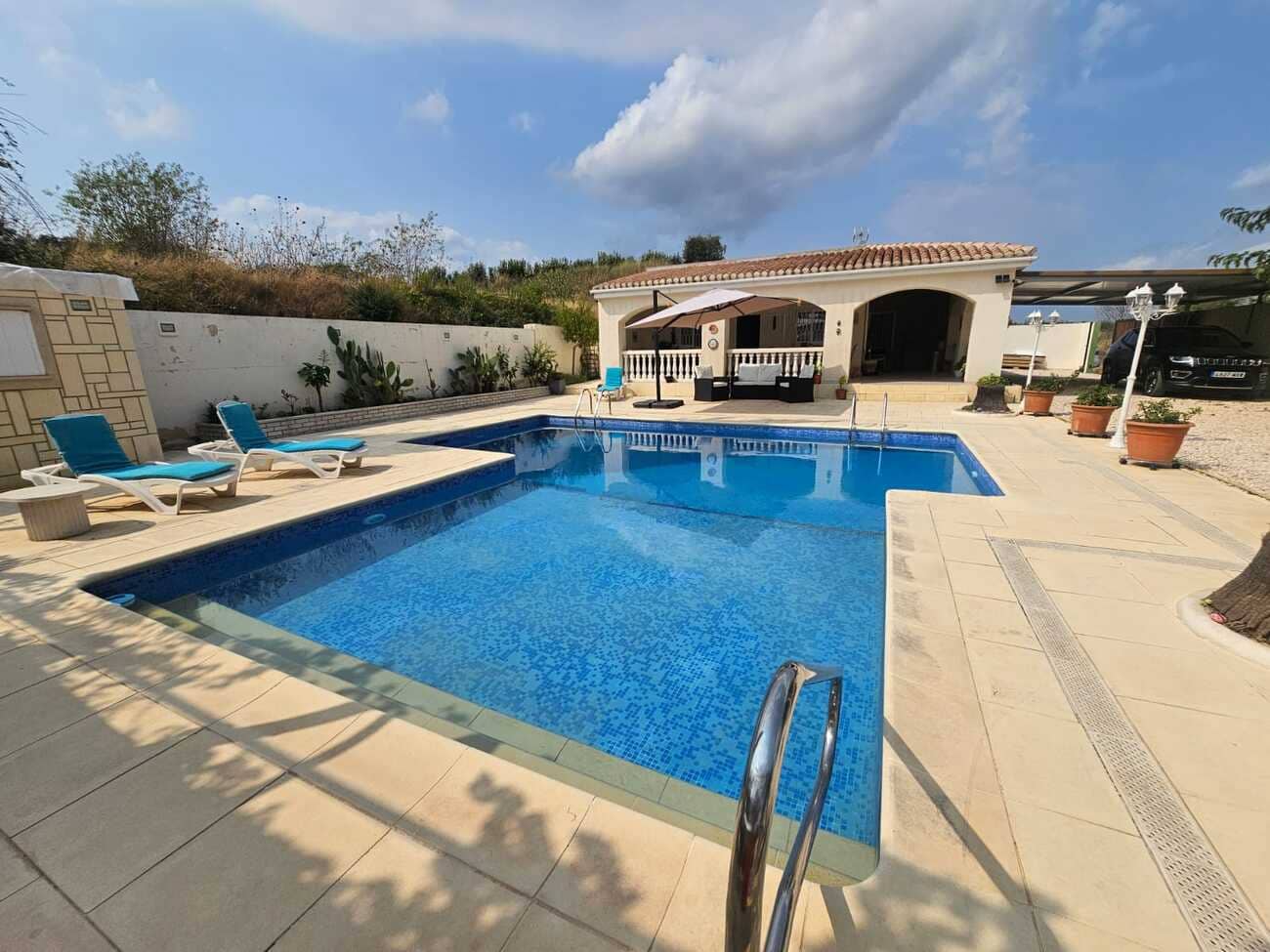 4 sypialnia Finka/Dom wiejski na sprzedaż w Beniganim z basenem - 299 000 € (Ref: 10049630)
