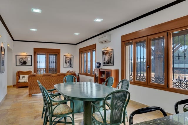 4 soverom Villa til salgs i Beniarbeig med svømmebasseng - € 995 000 (Ref: 10068120)
