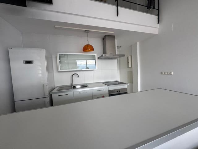 Appartement de 1 chambre à louer à Beniarbeig avec garage - 700 € (Ref: 10118175)
