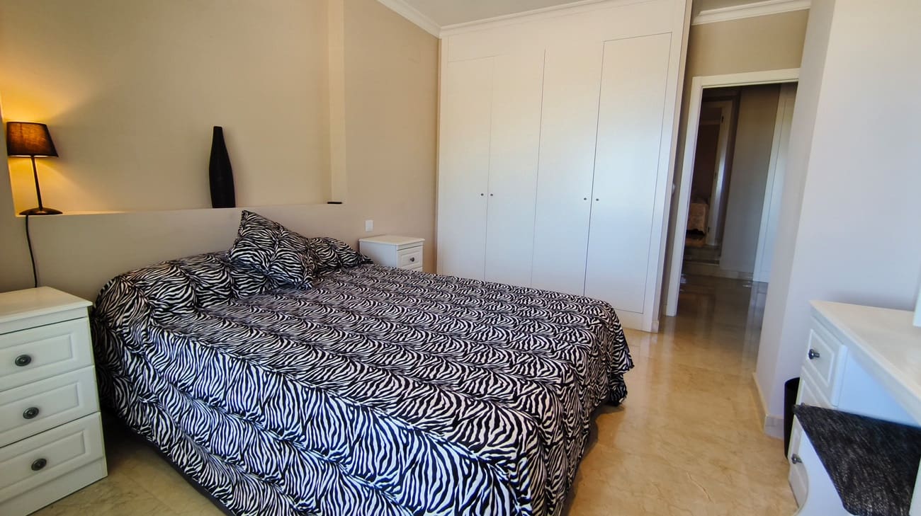 4 sypialnia Apartament na sprzedaż w La Sella z basenem garażem - 575 000 € (Ref: 10120993)