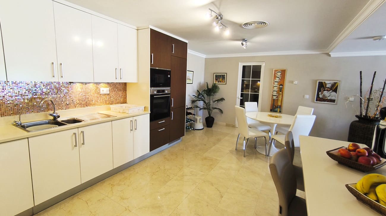 4 sypialnia Apartament na sprzedaż w La Sella z basenem garażem - 575 000 € (Ref: 10120993)
