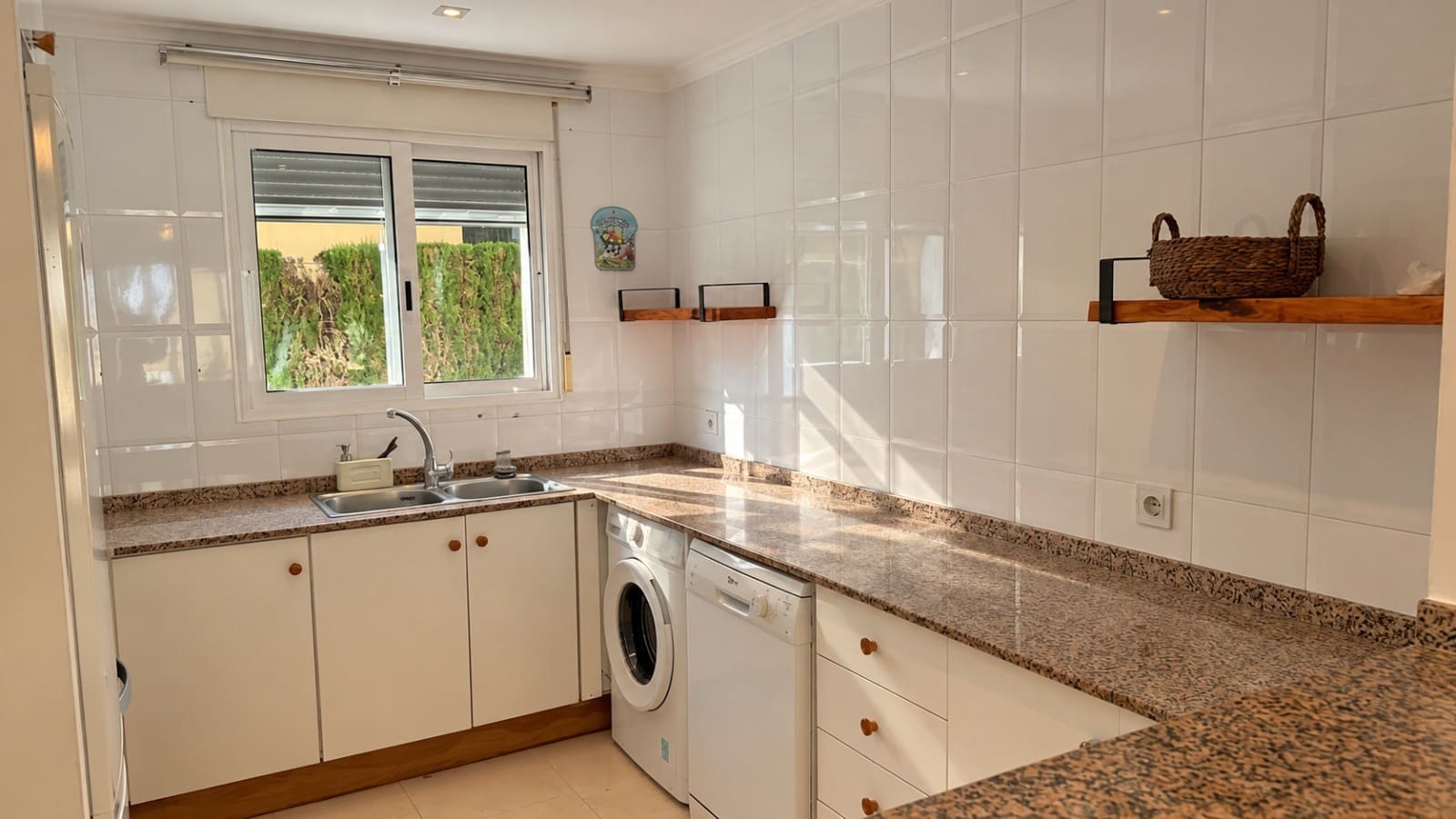 Casa de 3 habitaciones en La Sella en venta con piscina garaje - 355.000 € (Ref: 10141566)