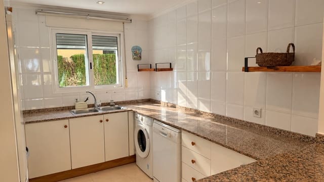 Casa de 3 habitaciones en La Sella en venta con piscina garaje - 355.000 € (Ref: 10141566)