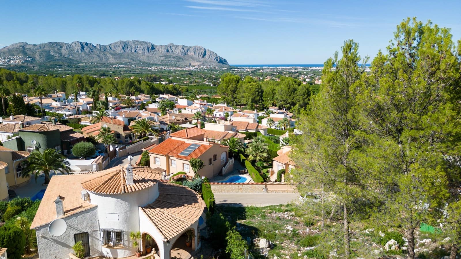 3 slaapkamer Villa te koop in Pedreguer met zwembad - € 665.000 (Ref: 10147066)