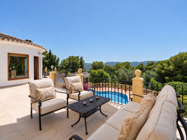 5 Zimmer Villa zu verkaufen in Montgó - Ermita, Javea / Xàbia mit Pool Garage - 1.195.000 € (Ref: 10155732)