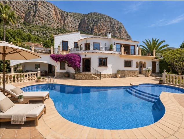 5 Zimmer Villa zu verkaufen in Montgó - Ermita, Javea / Xàbia mit Pool Garage - 1.195.000 € (Ref: 10155732)