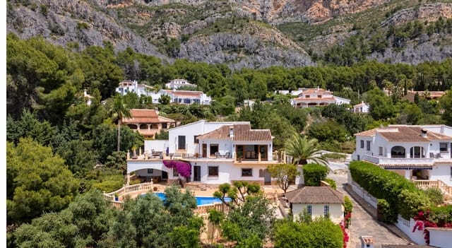 5 Zimmer Villa zu verkaufen in Montgó - Ermita, Javea / Xàbia mit Pool Garage - 1.195.000 € (Ref: 10155732)