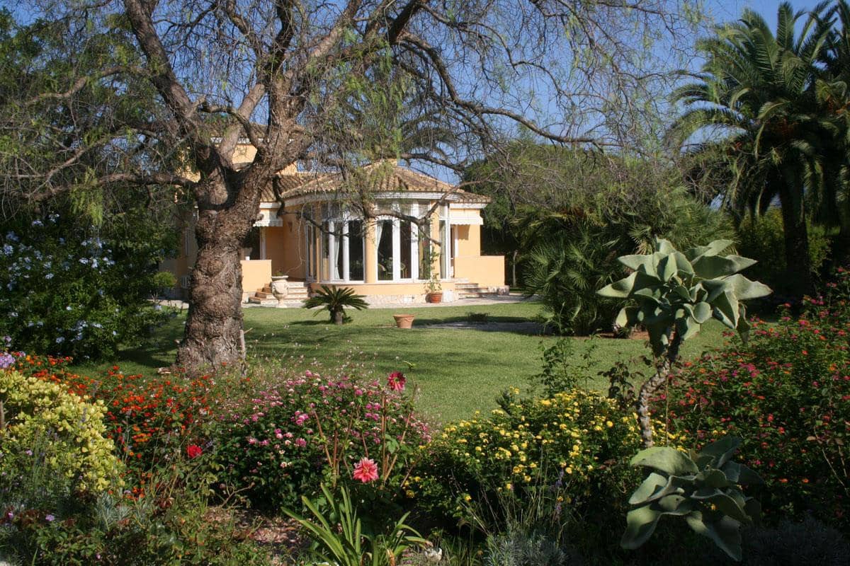 4 Zimmer Villa zu verkaufen in Denia mit Pool - 838.000 € (Ref: 3621175)