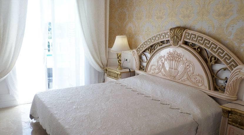 6 soveværelse Villa til salg i La Sella med swimmingpool - € 1.490.000 (Ref: 3731507)