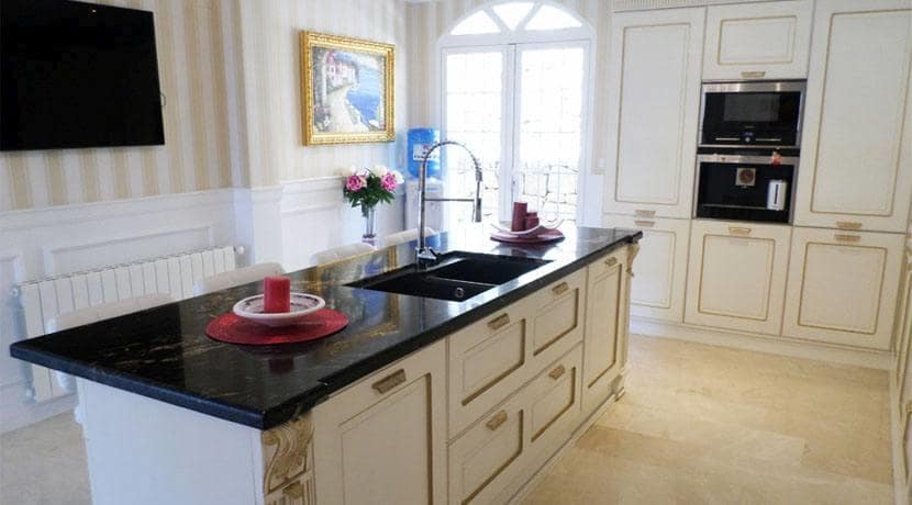 6 soveværelse Villa til salg i La Sella med swimmingpool - € 1.490.000 (Ref: 3731507)