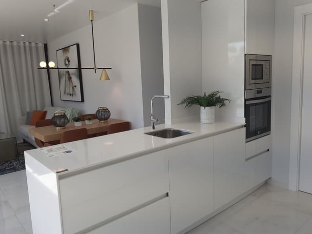 2 Zimmer Apartment zu verkaufen in Benidorm mit Pool - 675.000 € (Ref: 5416523)