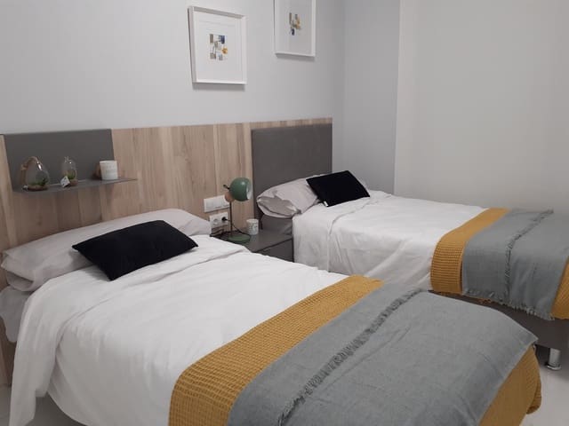 2 Zimmer Apartment zu verkaufen in Benidorm mit Pool - 675.000 € (Ref: 5416523)