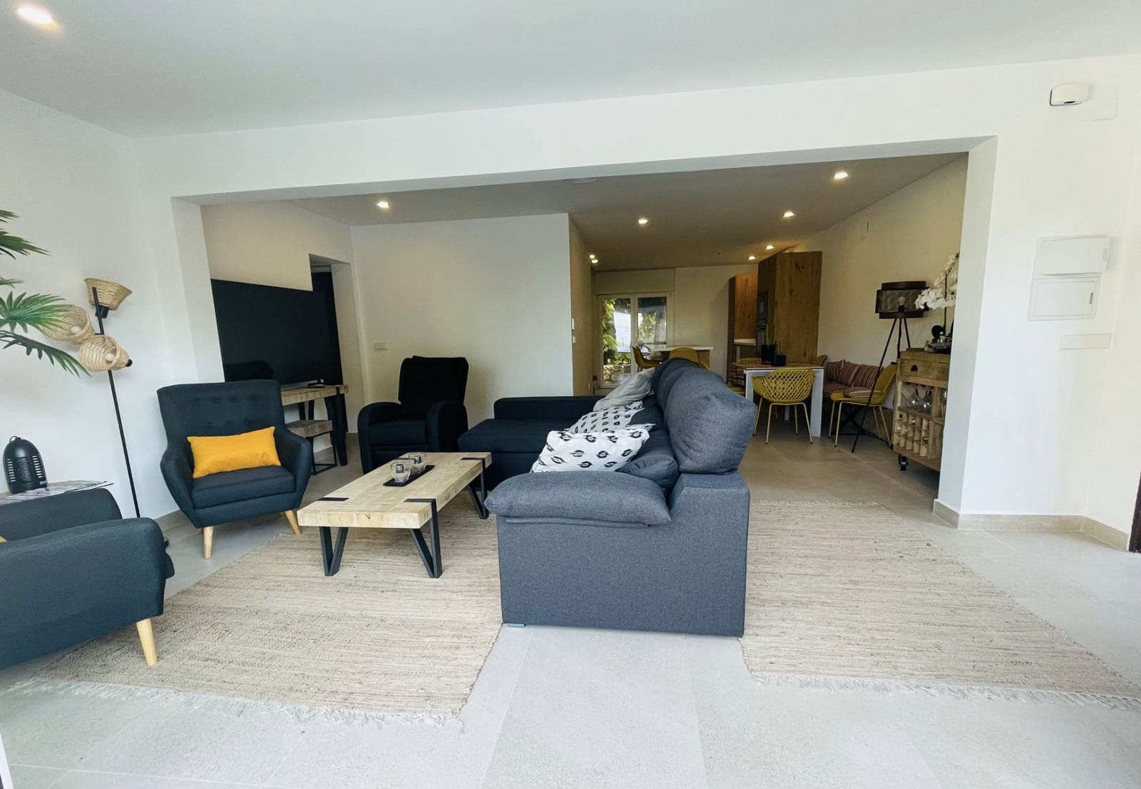 3 bedroom Villa for sale in Denia with pool - € 785,000 (Ref: 7627481)