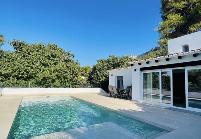 3 Zimmer Villa zu verkaufen in Dénia mit Pool - 785.000 € (Ref: 7627481)