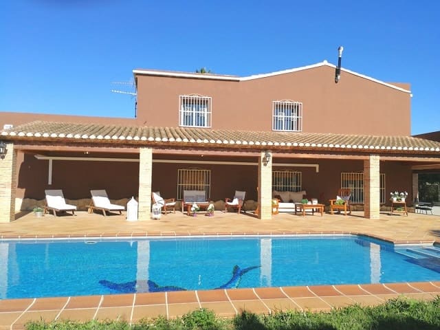 5 bedroom Villa for rent in Pedreguer with pool - € 2,600 (Ref: 7669183)