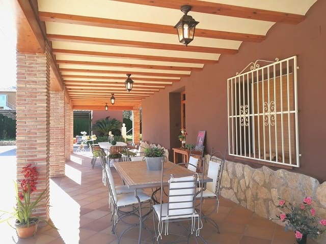 5 bedroom Villa for rent in Pedreguer with pool - € 2,600 (Ref: 7669183)