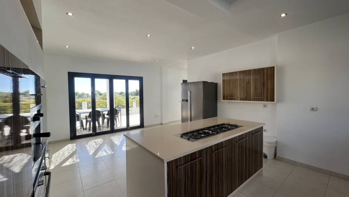 4 bedroom Villa for sale in Moraira with pool - € 949,000 (Ref: 7929612)