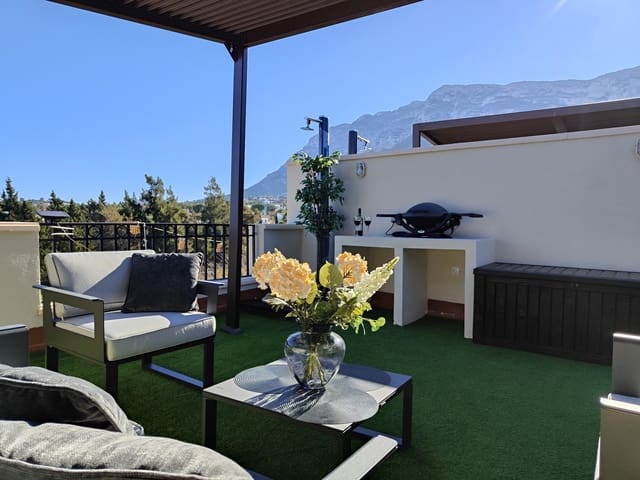 2 slaapkamer Penthouse te koop in Dénia met zwembad - € 380.000 (Ref: 8117157)