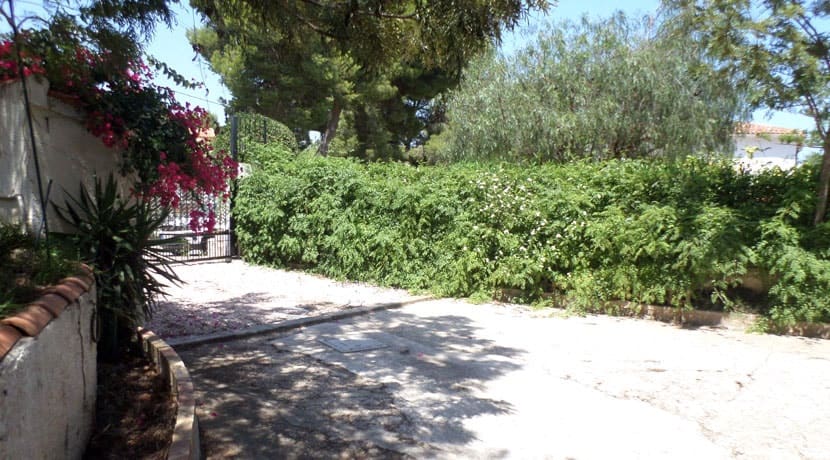 Chalet de 8 habitaciones en Dénia en venta con piscina - 749.000 € (Ref: 8129492)