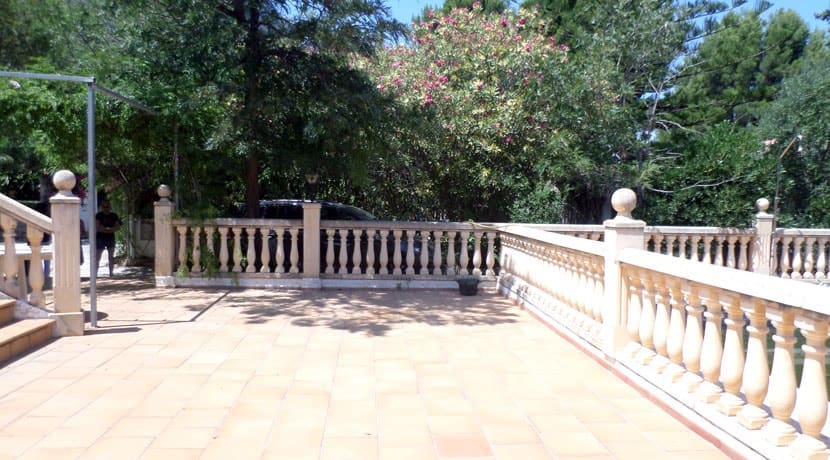 Chalet de 8 habitaciones en Dénia en venta con piscina - 749.000 € (Ref: 8129492)