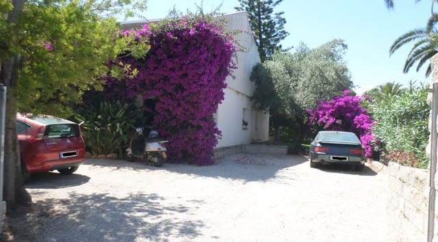 4 Zimmer Villa zu verkaufen in Dénia mit Pool - 1.190.000 € (Ref: 8393238)