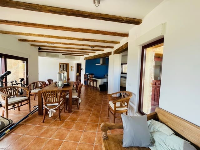 5 slaapkamer Villa te koop in Dénia met zwembad - € 1.250.000 (Ref: 8686504)