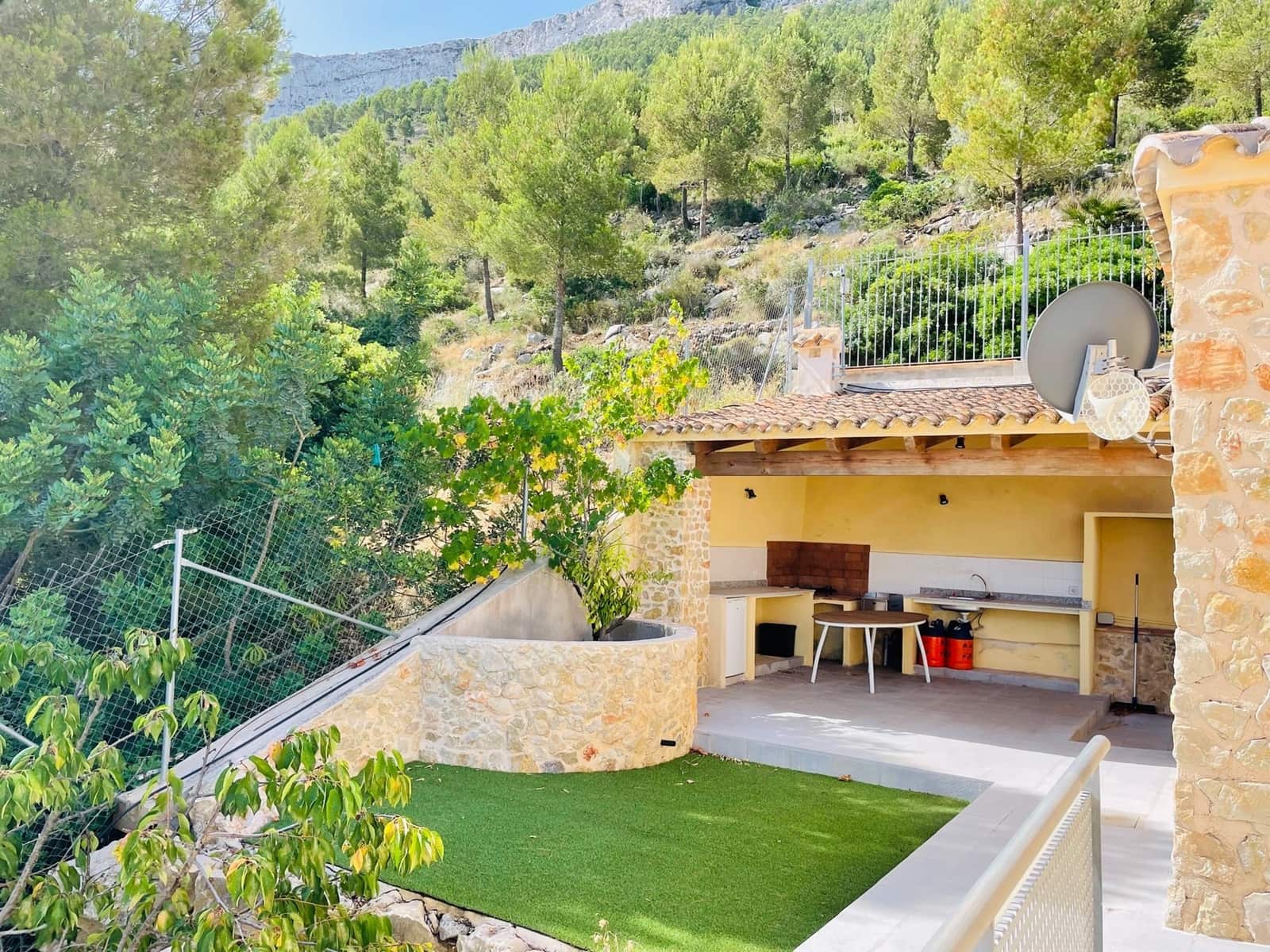 5 slaapkamer Villa te koop in Denia met zwembad - € 1.250.000 (Ref: 8686504)