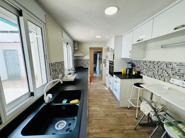 3 chambre Appartement à vendre à Orba - 145 000 € (Ref: 8686505)