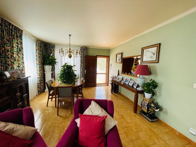 8 bedroom Finca/Country House for sale in Pedreguer with pool - € 580,000 (Ref: 8686897)