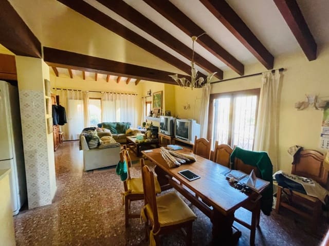 4 Zimmer Villa zu verkaufen in Dénia mit Pool - 526.000 € (Ref: 8688828)