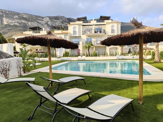 2 bedroom Apartment for sale in Dénia with pool - € 381,000 (Ref: 8769209)