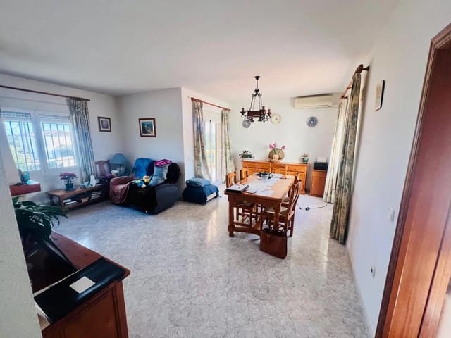 4 sypialnia Willa na sprzedaż w Beniarbeig z basenem - 495 000 € (Ref: 8823595)